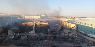 Hayrabolu OSB’deki yangında patlamaların yaşandığı kimya fabrikası çöktü