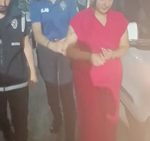 Her yerde aranan azılı suç makinası kadın, Bursa’da yakalandı