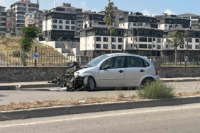 Hurdaya dönen araçtan burnu bile kanamadan çıktı