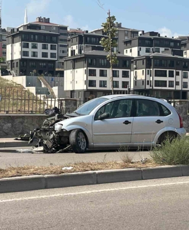 Hurdaya dönen araçtan burnu bile kanamadan çıktı