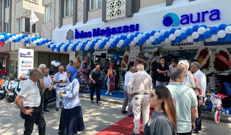 İhlas Pazarlama’nın Anadolu yakasındaki 20’nci şubesi Çekmeköy’de açıldı