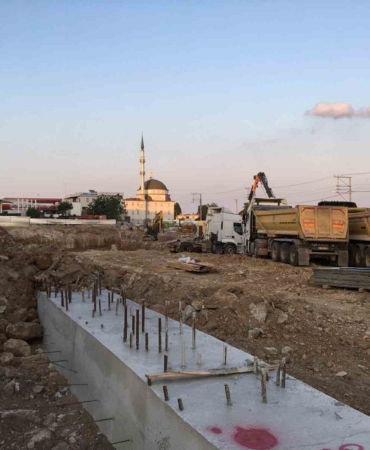 İki gün önce işe başladığı inşatta elektrik akımına kapılarak hayatını kaybetti