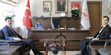 İki kaymakam bir araya geldi