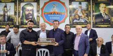 İmamoğlu Büyükçekmece’de Muharrem matemi lokmasına ortak oldu