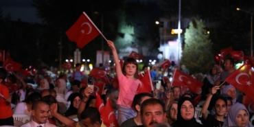 İnegöl 15 Temmuz’un yıl dönümünde yine meydanlarda
