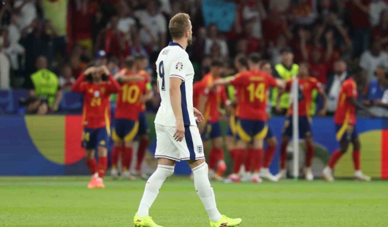 İspanya 4. kez Avrupa şampiyonu