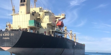 İstanbul Boğazı’nda arıza yapan kuru yük gemisi kurtarıldı