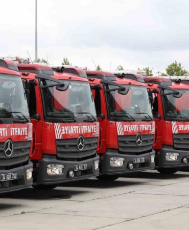 İstanbul İtfaiyesi yeni araçlarını tanıttı: 134 araç hizmete başladı
