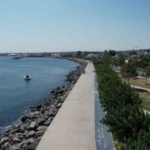 İstanbul’da sıcak hava bunaltıyor: Fatih’te park ve sahil boş kaldı