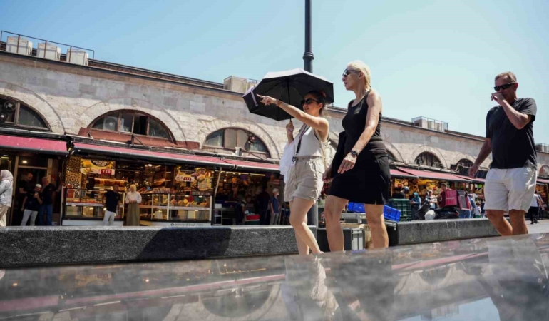İstanbul’da termometreler 41 dereceyi gösterdi