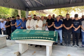 İstanbul’dan Tekirdağ’a götürdüğü müşteri tarafından öldürülen taksici son yolculuğuna uğurlandı