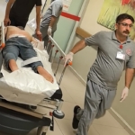 İstifa ettiği fabrikadaki 2 arkadaşını bıçaklayıp kaçtı