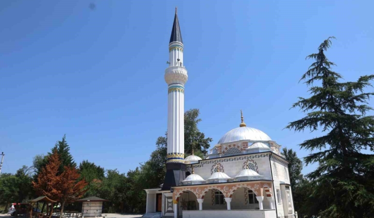İzmit Kaynarca Camisi ibadete açıldı