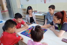İzmit’te çocuklar zeka oyunlarıyla gelişiyor
