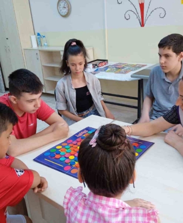 İzmit’te çocuklar zeka oyunlarıyla gelişiyor