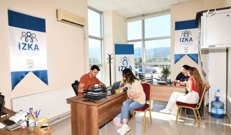 İznik Belediyesi iş kariyer ofisi hizmete başladı