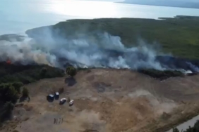 İznik Gölü’nde sazlık yangını
