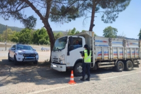 Jandarma’dan yük taşıyan araçlara denetim!