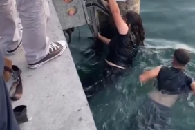 Kadıköy’de denize düşen kadını vatandaşlar kurtardı