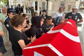 Kalp krizi geçiren polis Kızıltaş gözyaşları arasında uğurlandı