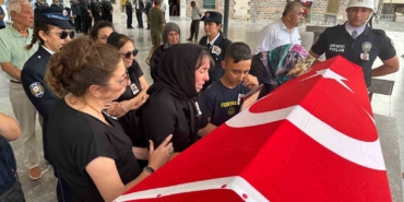 Kalp krizi geçiren polis Kızıltaş gözyaşları arasında uğurlandı