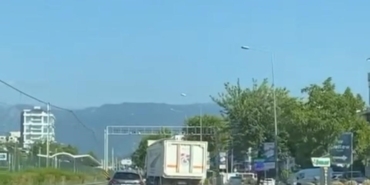 Kamyon şoförü ralli pilotunu aratmadı