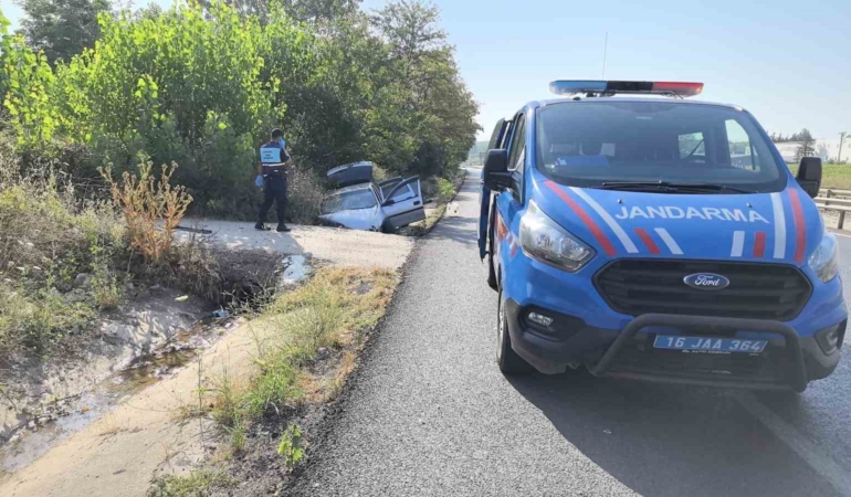 Kanala uçan otomobilin kadranı 100’de takılı kaldı...1 ölü, 3 yaralı