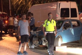 Kartal’da kontrolden çıkan otomobil park halindeki araçlara çarptı: 3 yaralı