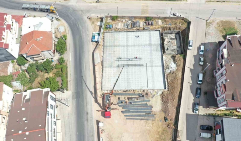 Kartepe itfaiye müfreze binasında temel hazırlığı