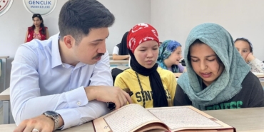 Kaymakam Kahraman’dan Kur’an Kurslarına ziyaret