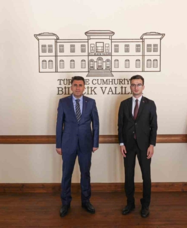 Kaymakam Tahir Ardal’ın ilk ziyareti Vali Şefik Aygöl oldu