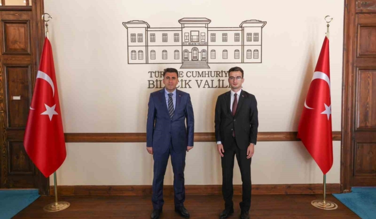Kaymakam Tahir Ardal’ın ilk ziyareti Vali Şefik Aygöl oldu
