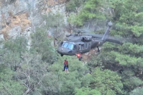Kazdağları’nda Şahinderesi Kanyonu’nda mahsur kalan 10 kişi helikopter ile kurtarıldı