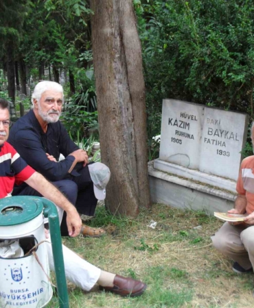 Kazım Baykal vefatının 31. yıldönümünde dualarla anıldı