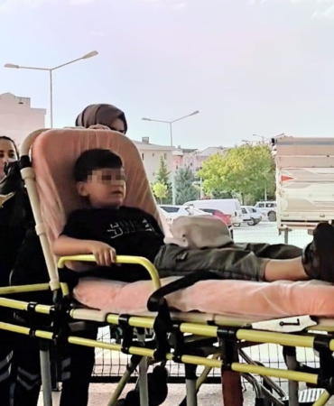 Kepçenin çarptığı çocuğun parmağı koptu