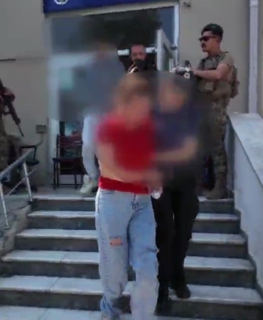 Kırklareli’nde fuhuş operasyonunda yakalanan 14 şüpheli adliyeye sevk edildi