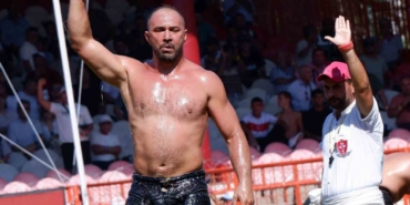 Kırkpınar’da başpehlivanlık güreşlerinde sürpriz sonuçlar yaşandı