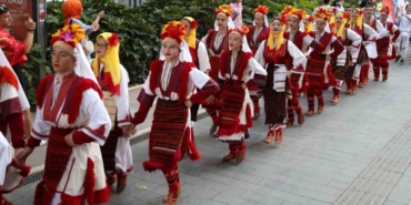 Kocaeli 1. Balkan Halk Oyunları Festivali başladı