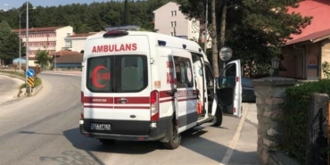 Kontrolden çıkan motosiklet devrilirken, sürücüsü yaralandı