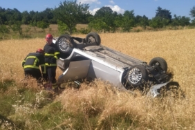 Kontrolden çıkan otomobil takla attı