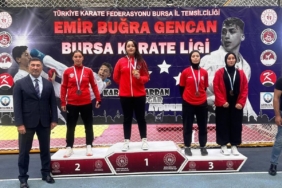 Körfezli karatecilerin turnuva başarısı