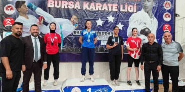 Körfezli Kübranur karate şampiyonasında ikinci oldu