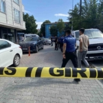 Küçükçekmece’de iki grup arasında silahlı çatışma: 10 yaralı