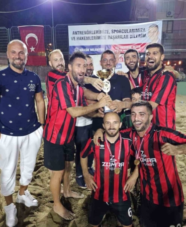 Kum futbol turnuvasında heyecan dolu final