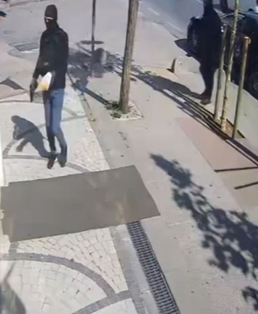 Kuyumcuya girip 3 kilo altın gasp eden soyguncular adliyeye sevk edildi