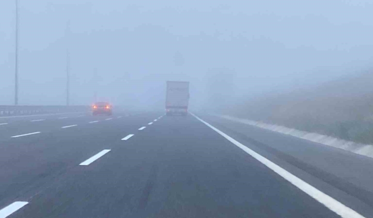 Kuzey Marmara Otoyolu’nda sis etkili