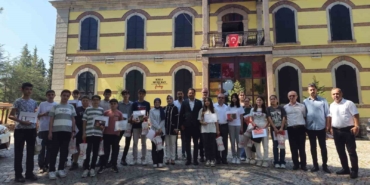 LGS’de başarılı öğrenciler ödüllendirildi