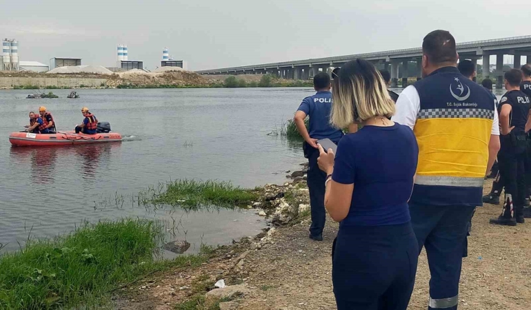 Meriç Nehri’nde kaybolan iki çocuğu arama çalışmaları sürüyor