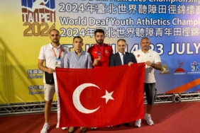 Milli sporcu Alperen Akbulut, cirit atmada dünya üçüncüsü oldu