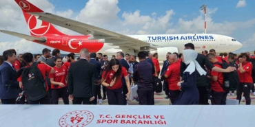 Milli sporcular, olimpiyat oyunları için Paris’e uğurlandı